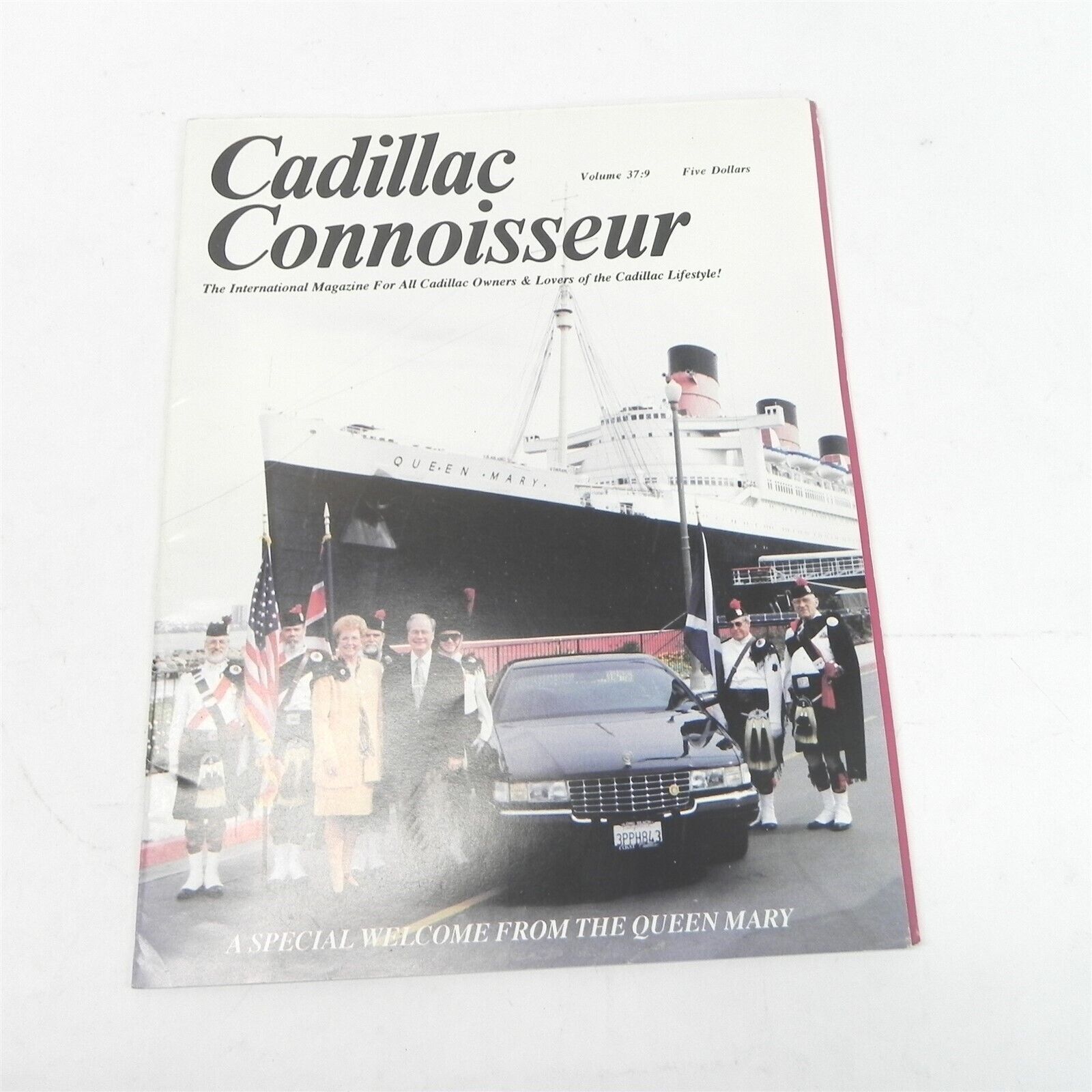 VINTAGE 2000S CADILLAC CONNOISSEUR MAGAZINE SINGLE ISSUE CTS ON COVER 