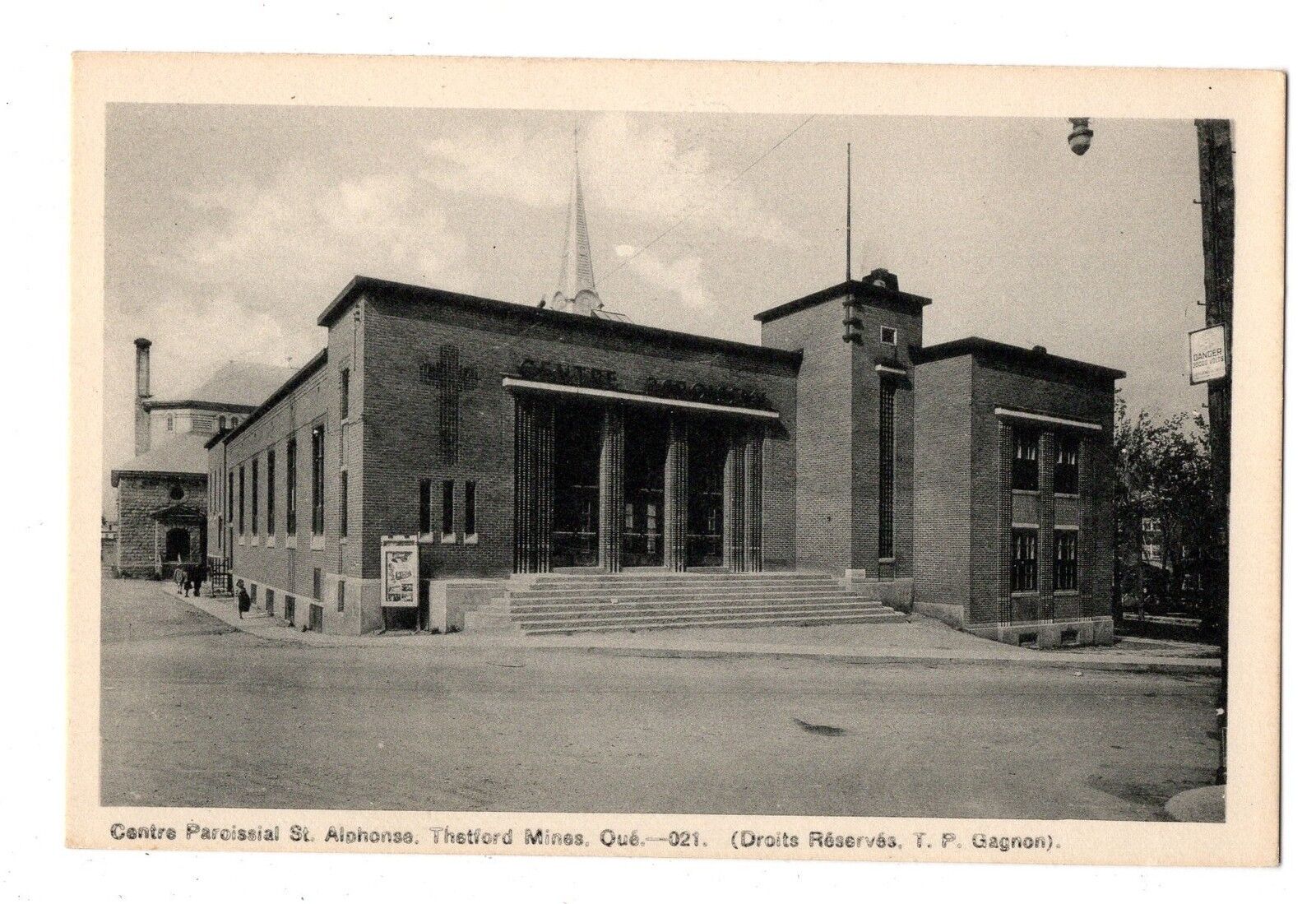 Centre Paroissial St Alphonse THETFORD MINES Quebec 1930-40s T P Gagnon  PECO 21