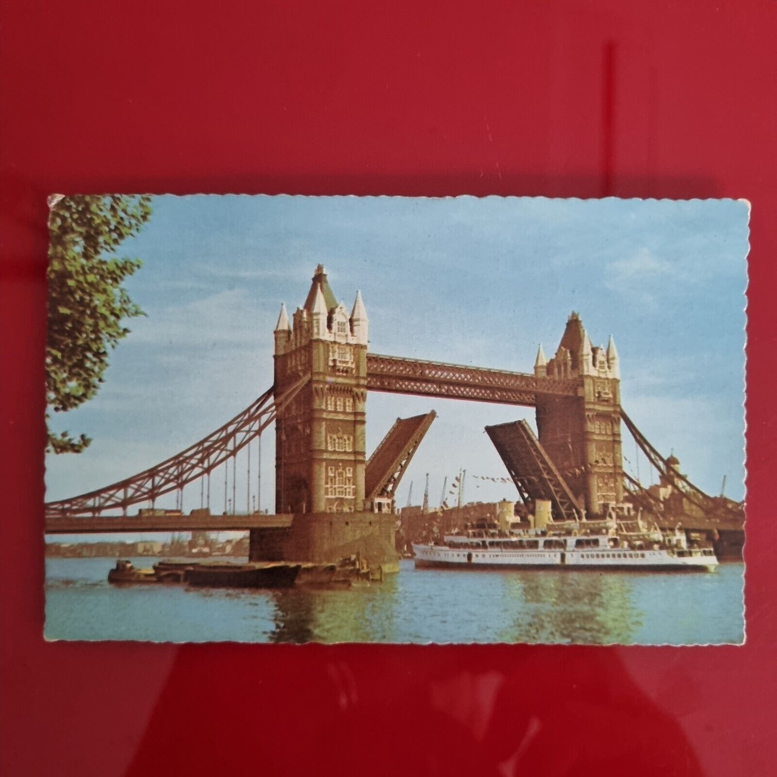CPA circulée 1970 - ENGLAND - LONDON - TOWER BRIDGE