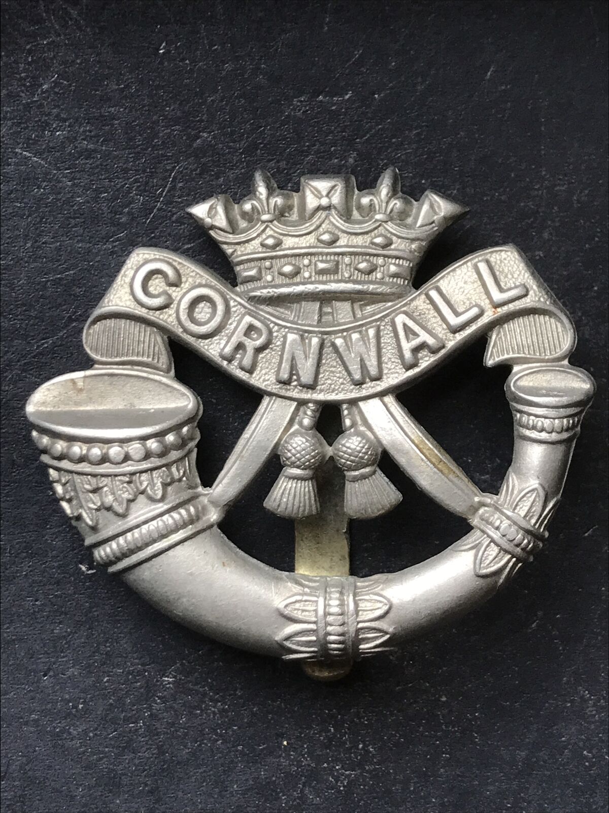 Cornwall Regiment Original British Army Cap Badge WW1