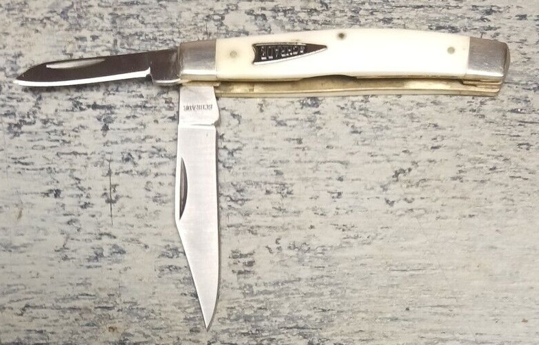 Vintage SCHRADE 33WB WHITE BONE TRAPPER 2 Blade Pocket Knife Razor Sharp Mint