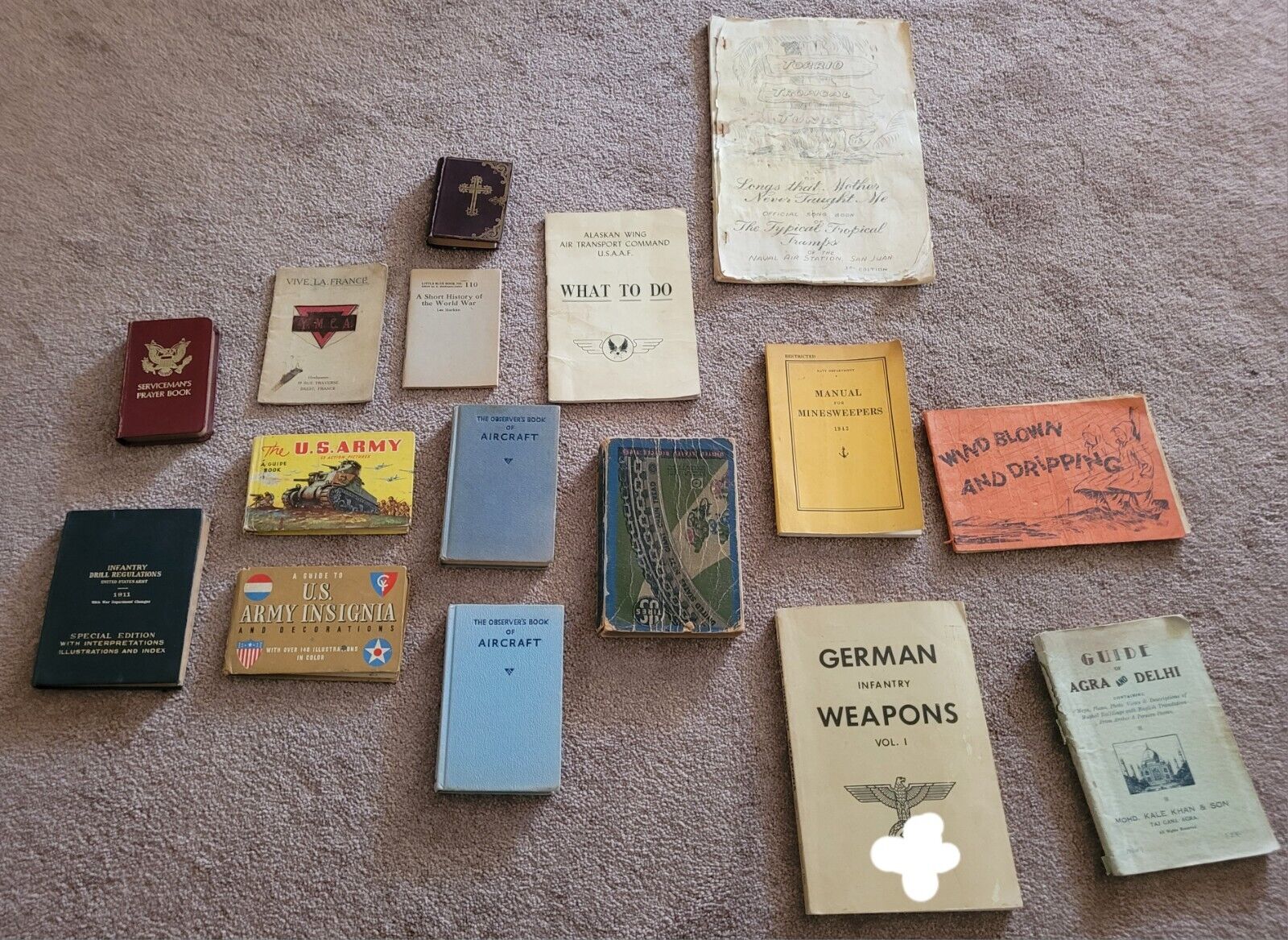 Lot of 16 WWI WWII Booklets US Army Air Force Guides & Manuals