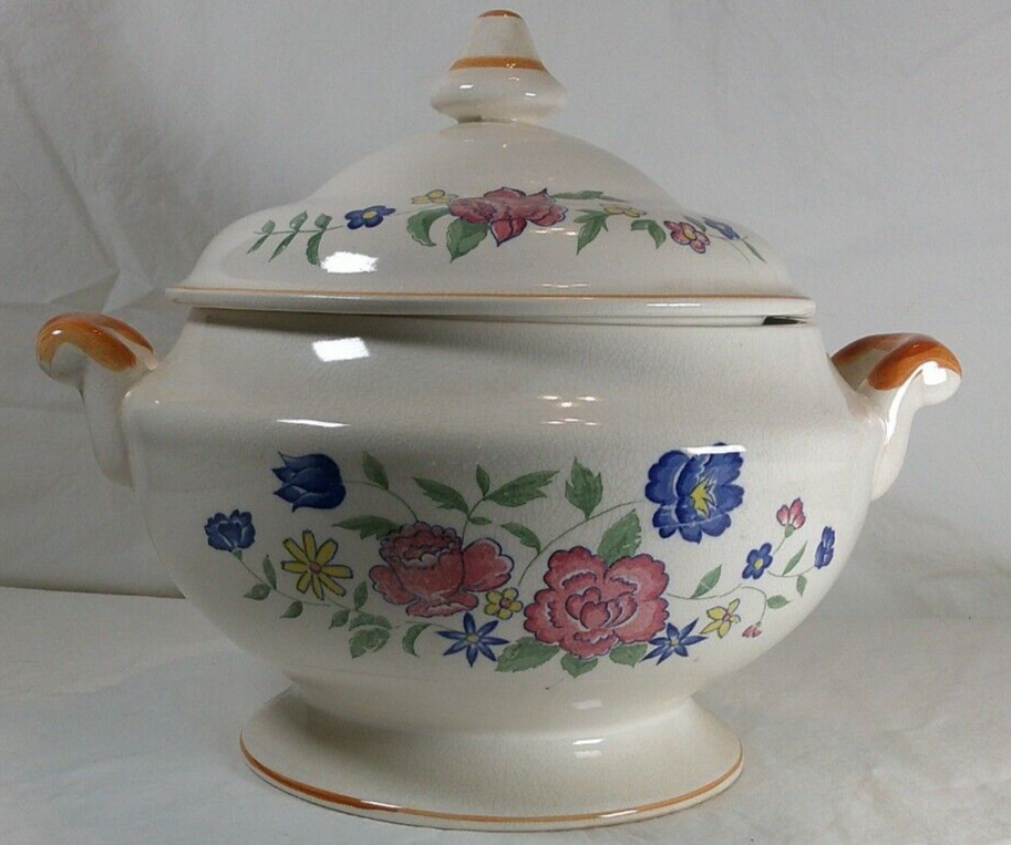 Vintage 2Q Ceramic Soup Tureen: 12”x 8.5” Floral Wicker Basket & Lid (Japan)