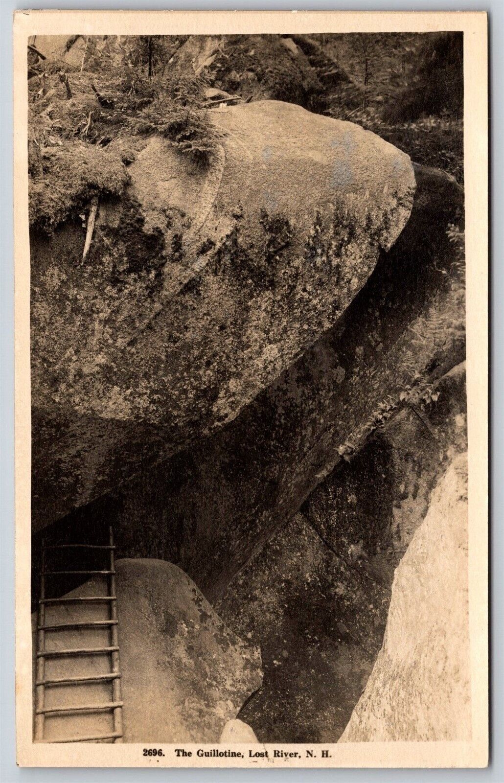 Postcard The Guillotine, Lost River NH RPPC N112