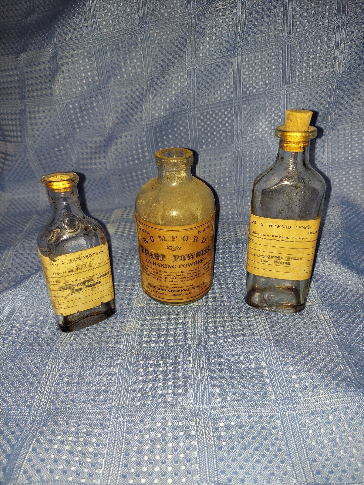 Antique Old Mini Glass Bottles Rumford Yeast Powder + 2 Medicine Bottles 