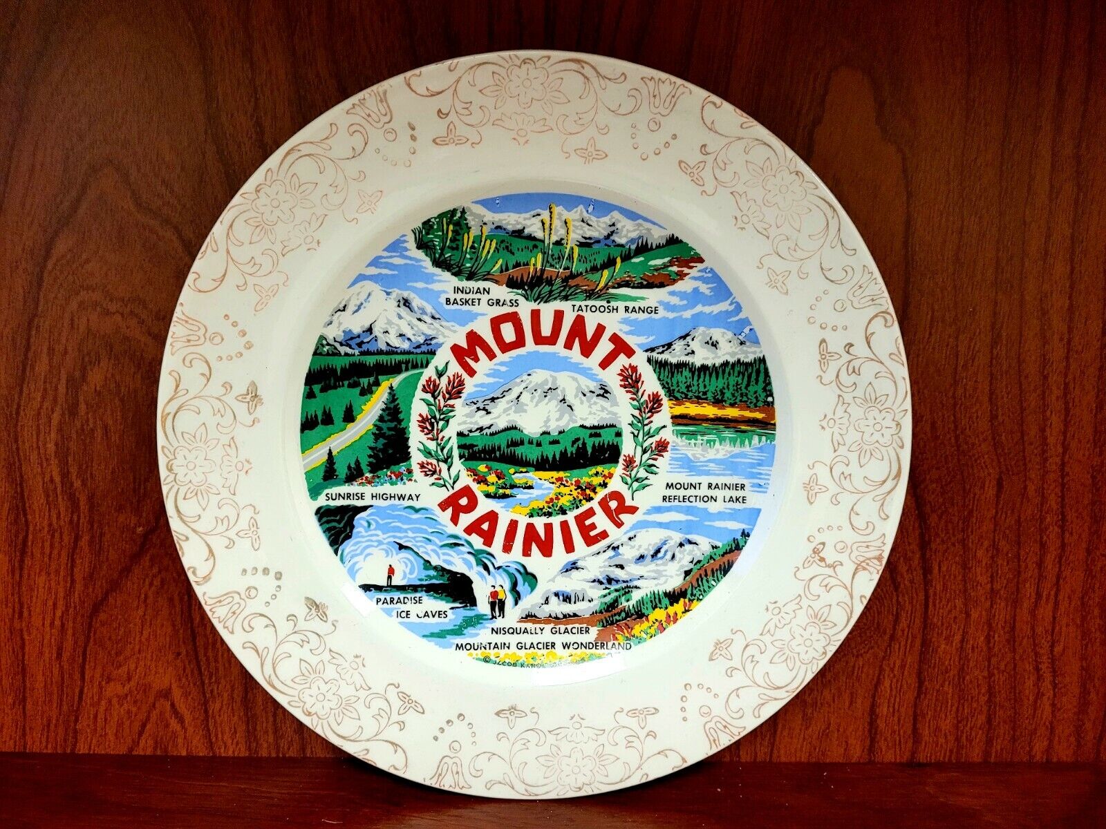 Vtg Mount Ranier Washington State Plate 8\