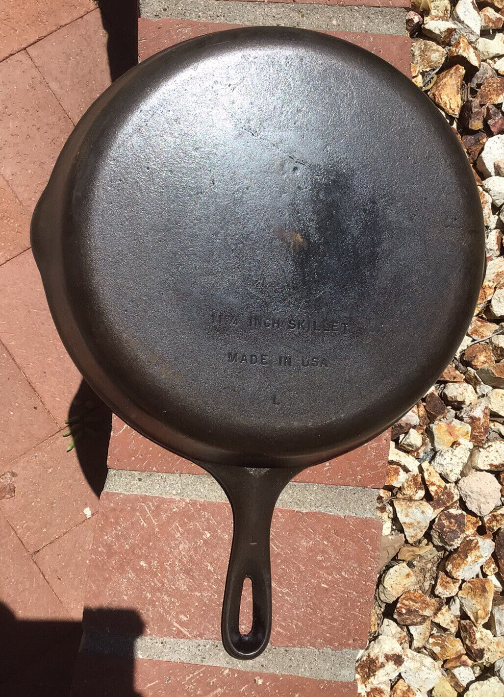 vintage unmarked #10 Wagner cast iron skillet 11 3/4” Made in USA no spin 