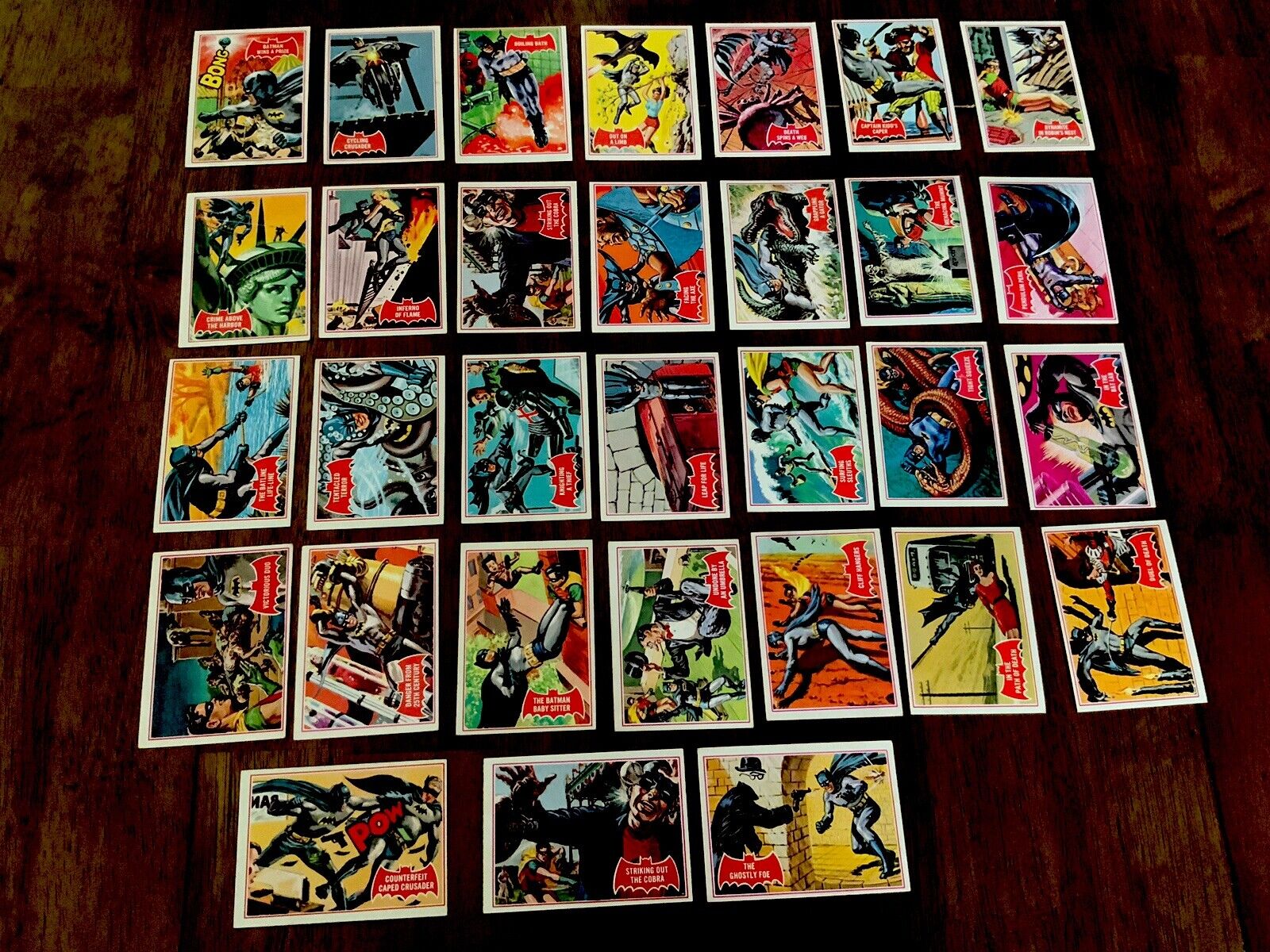 1966 Topps Batman Red Bat Card Lot Of 31 Cards - Very Nice Condition