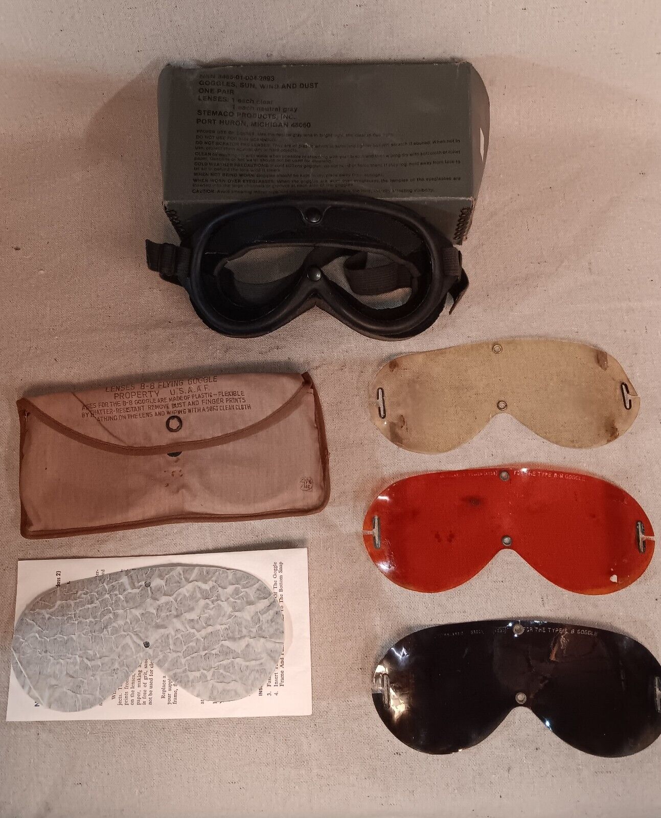 US ARMY AIR FORCES TYPE B-8 FLYING GOGGLES- ORIGINAL BOX with EXTRAS ACCESSORIES