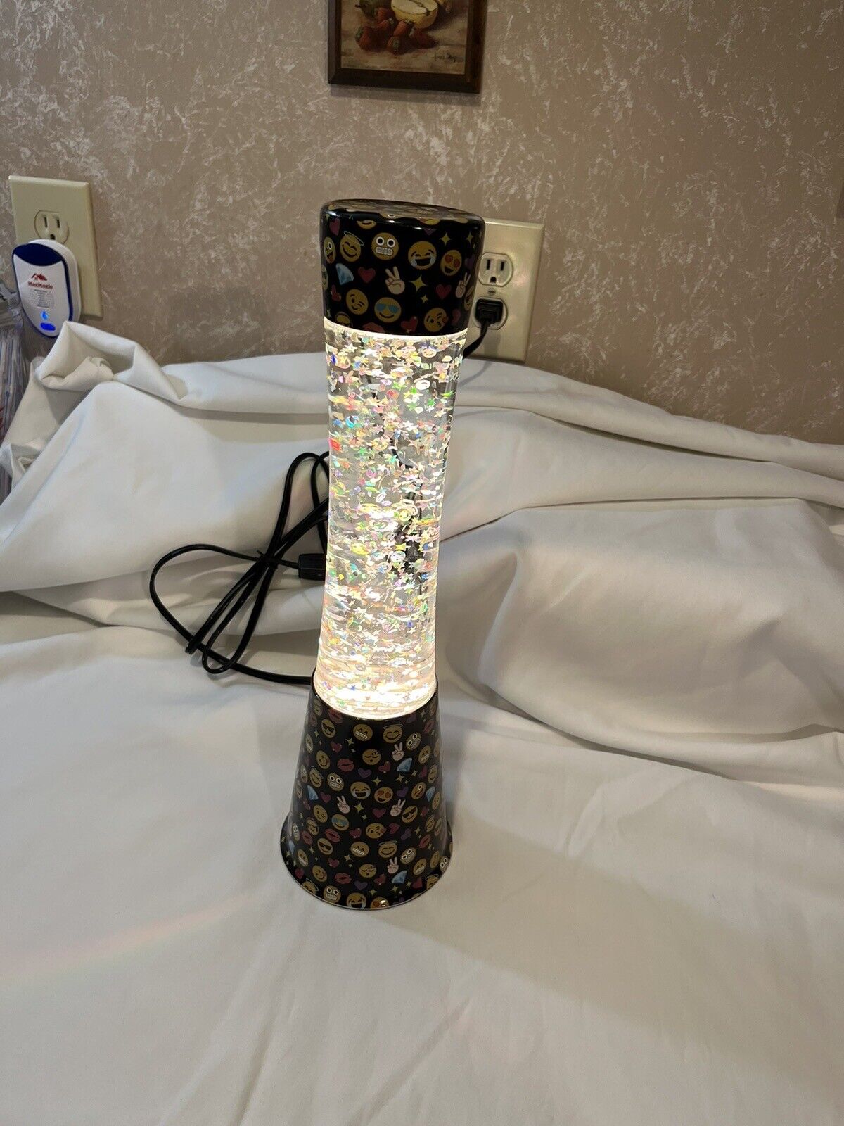 Glitter Light Silver Glitter Confetti Lava Lamp style W/ Silver color Flakes