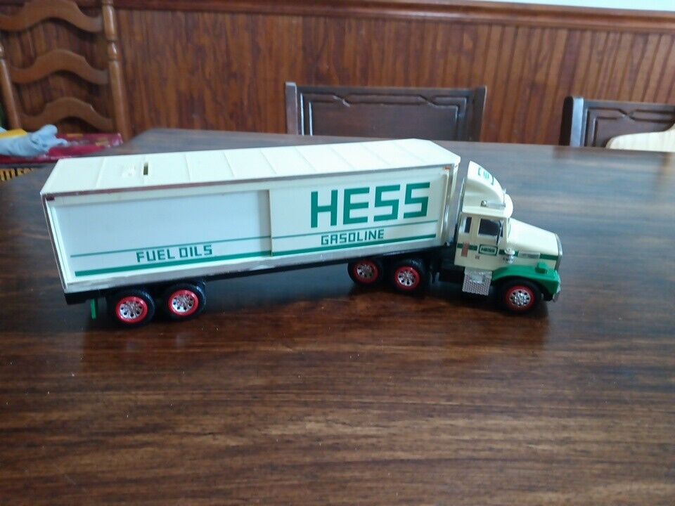 Vintage 1987 HESS Toy Truck Bank -NO BOX -USED Untested