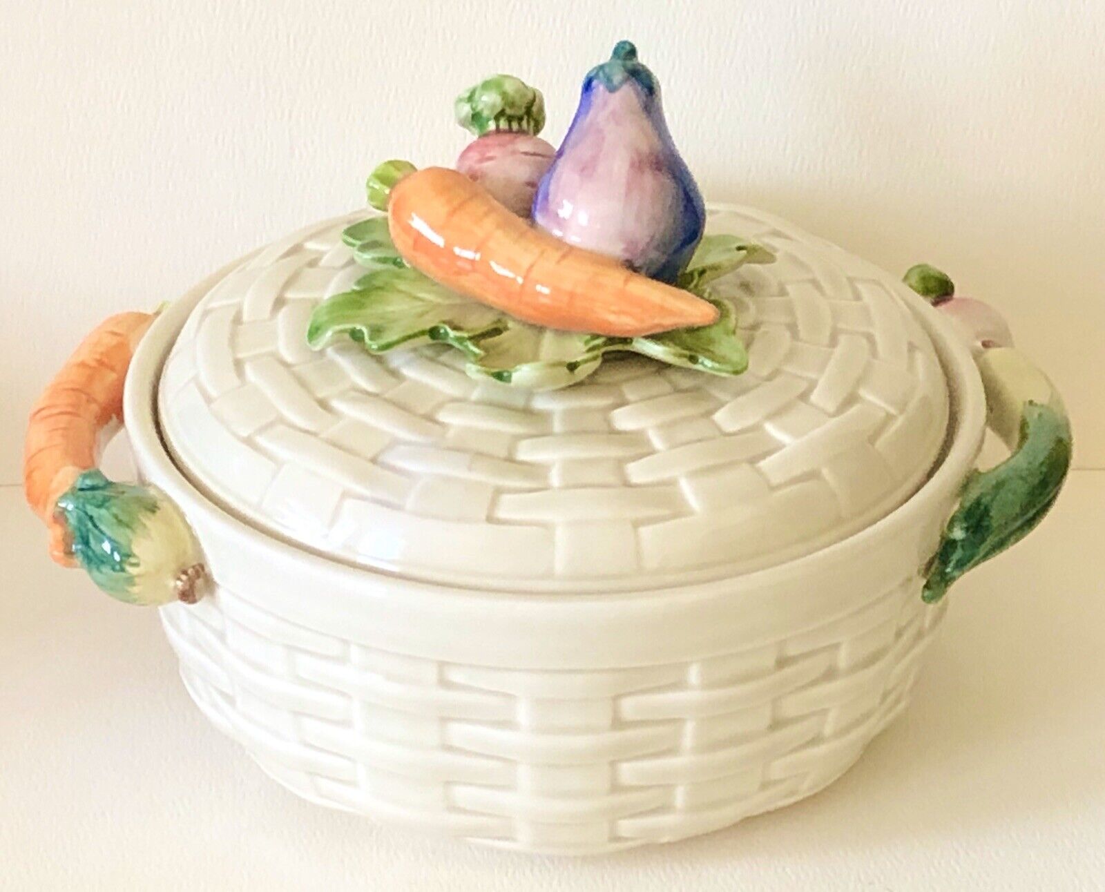 Vintage Fitz and Floyd Ceramic 1 QT Covered Casserole Dish Vegetable Garden Bowl