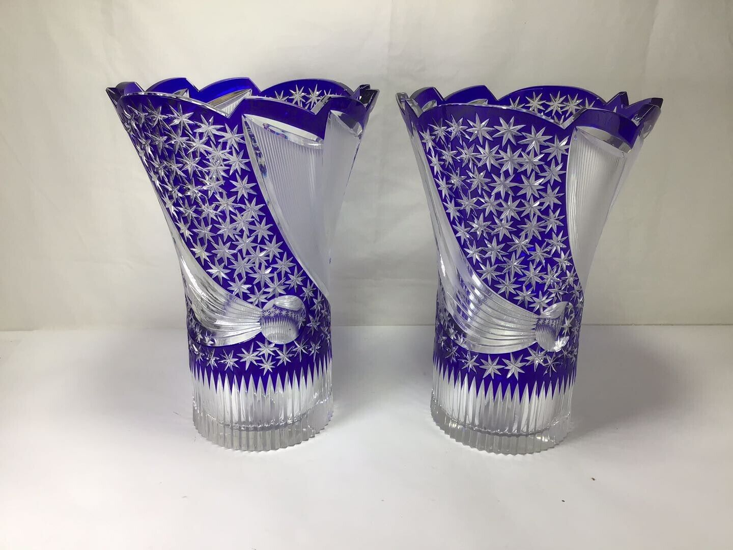 DD98 Vintage Antique Early/Mid Century Rare Blue Hand Cut Artistic Crystal Vase