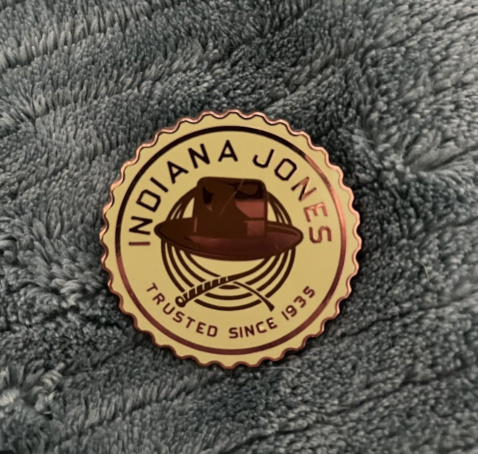 DISNEY PARKS DLR 2017 INDIANA JONES TRUSTED SINCE 1935 PIN