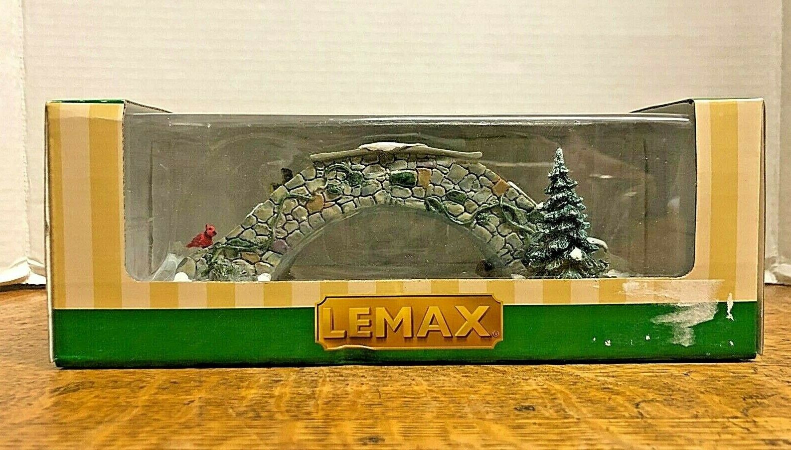 LEMAX Old Stone Bridge - Table Accent - #03328 - (2000) - 