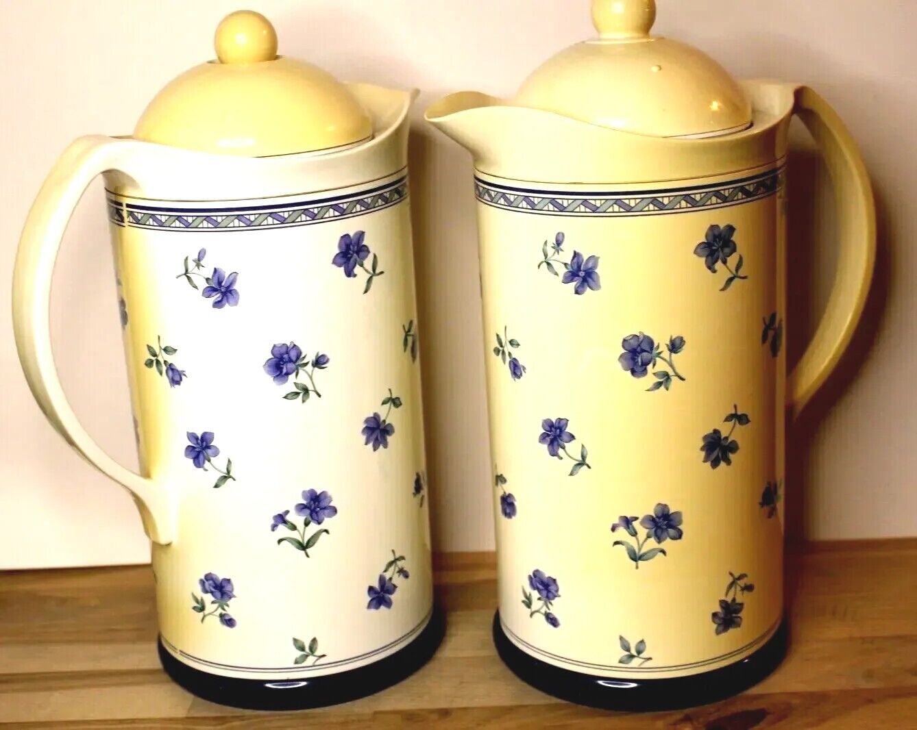 Set of 2 Mikasa Blue Medley Thermal Carafes Blue Flowers Pitcher Thermos\'