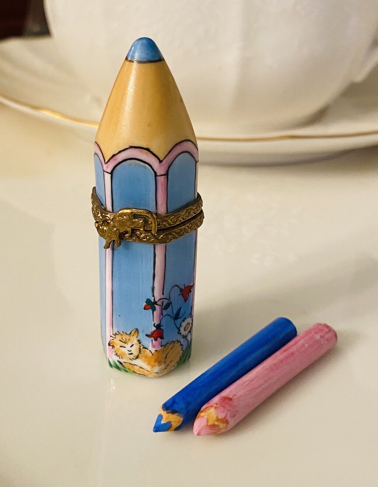 Limoges Trinket Box - Colored Pencils Inside - Cat Design - Peint Main