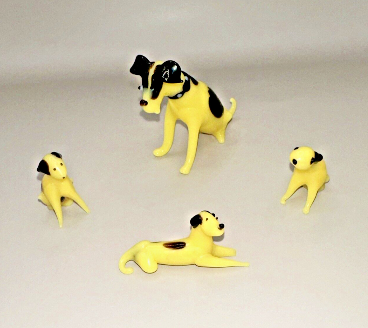 Vintage  Art Glass Yellow DOGS figurines Lampwork Blown Glass Technique