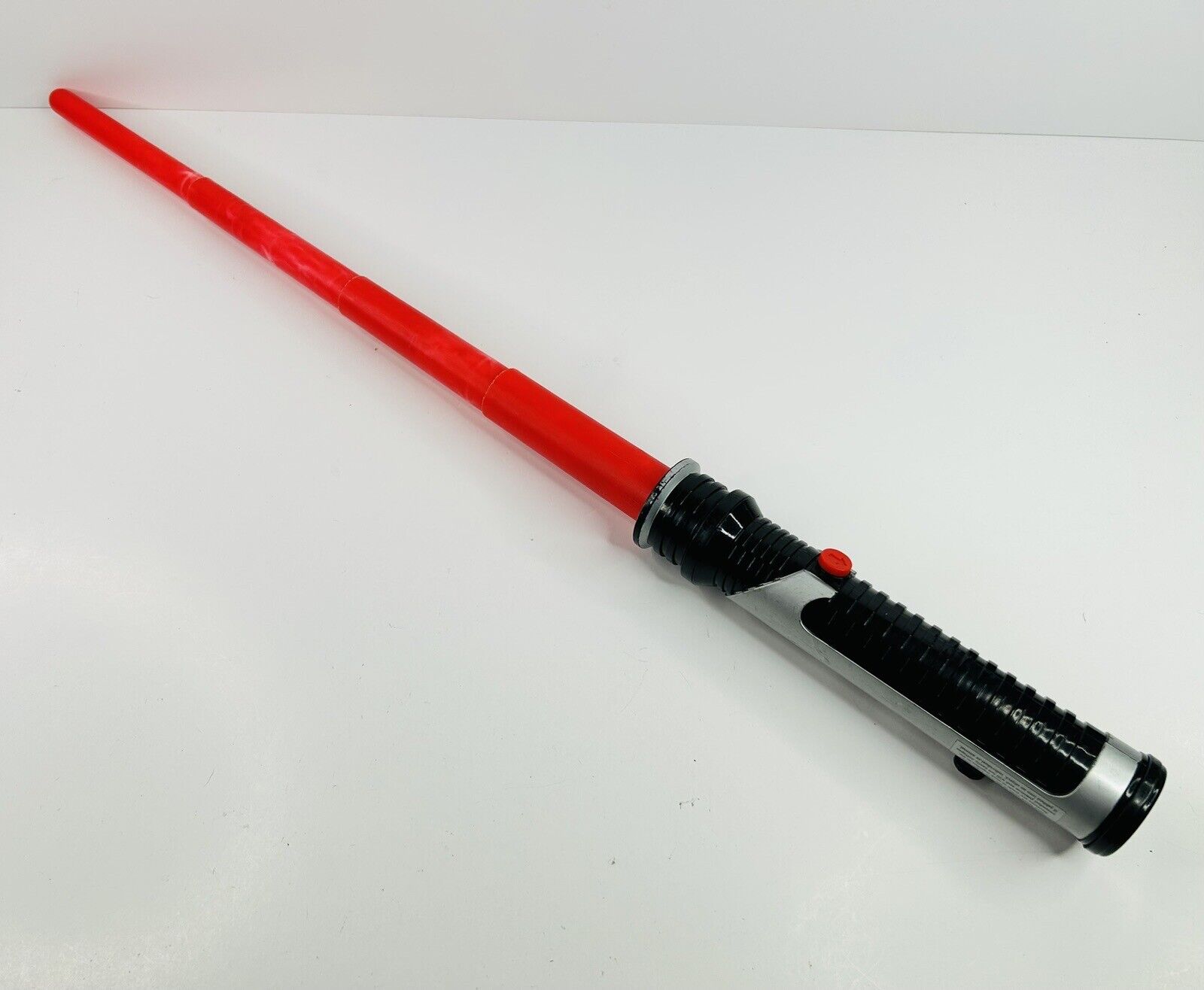 1999 Hasbro Star Wars Retractable Red Lightsaber Non Powered Distressed