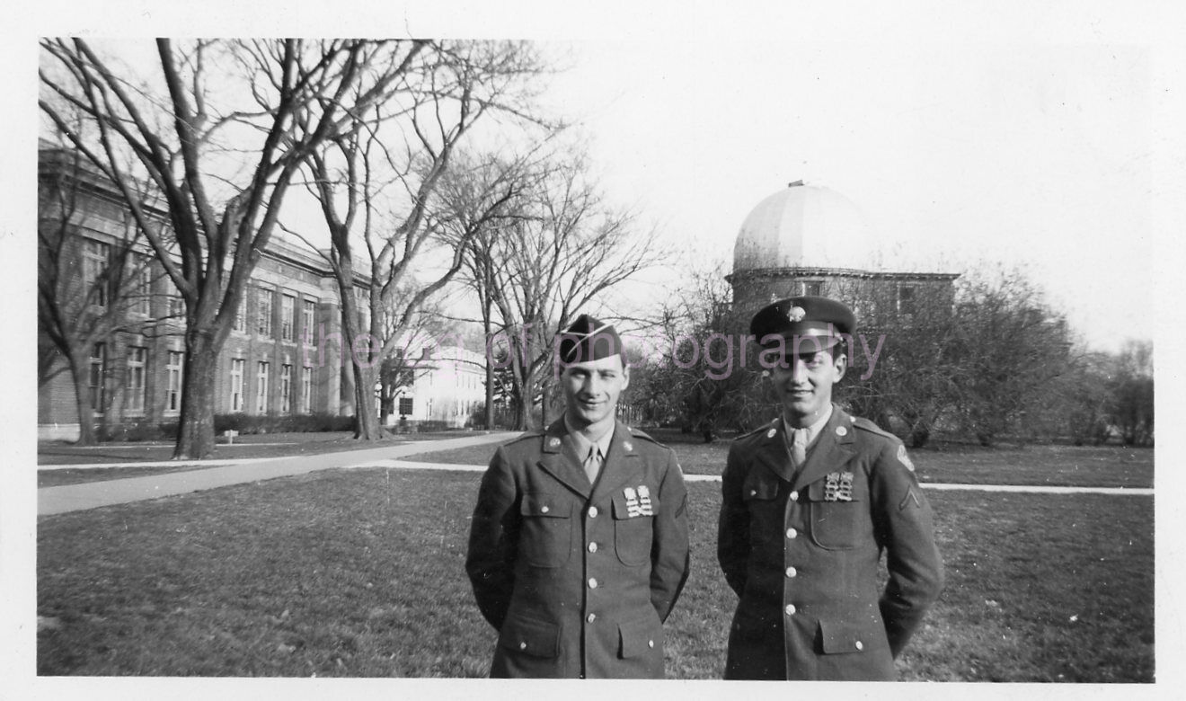 1940\'s MID CENTURY Found Photo MILITARY MEN bw Snapshot  211 LA 84 G