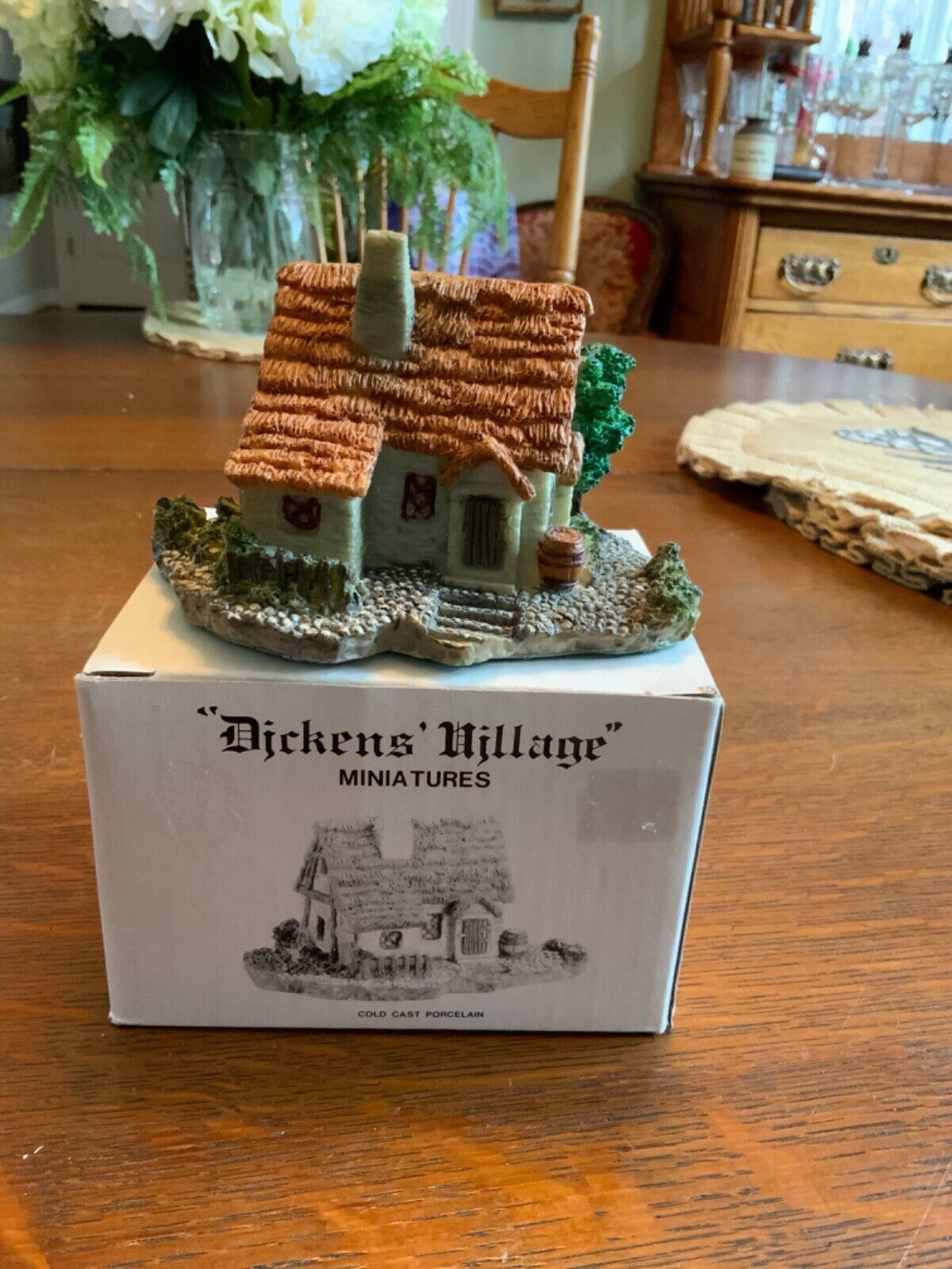 Dickens\' Village Miniatures Barley Bree Farm (1987) Dept 56 in box EUC