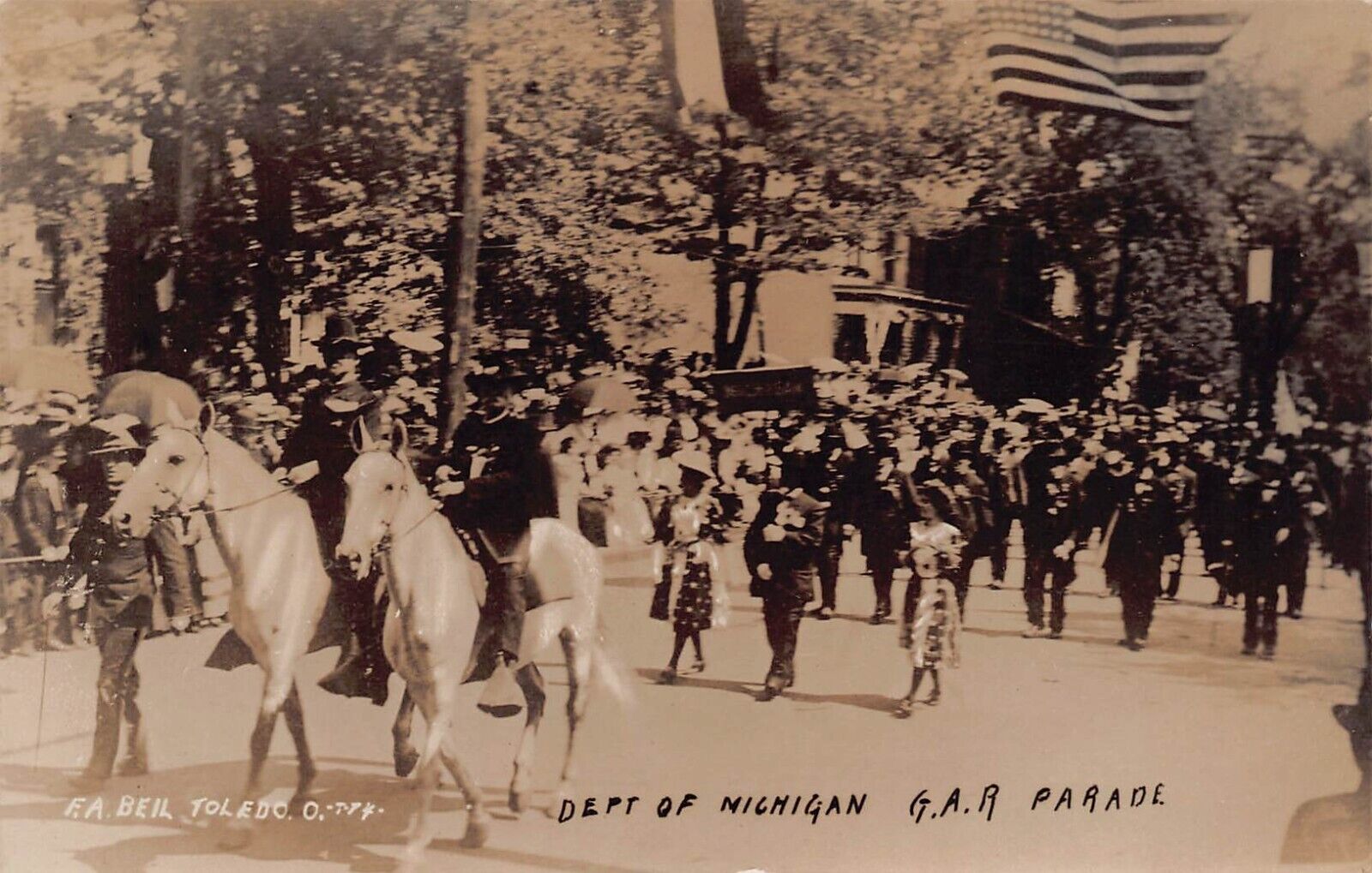 RPPC GAR Week Summit St Toledo Ohio Horse Parade Photo Vtg Postcard C52