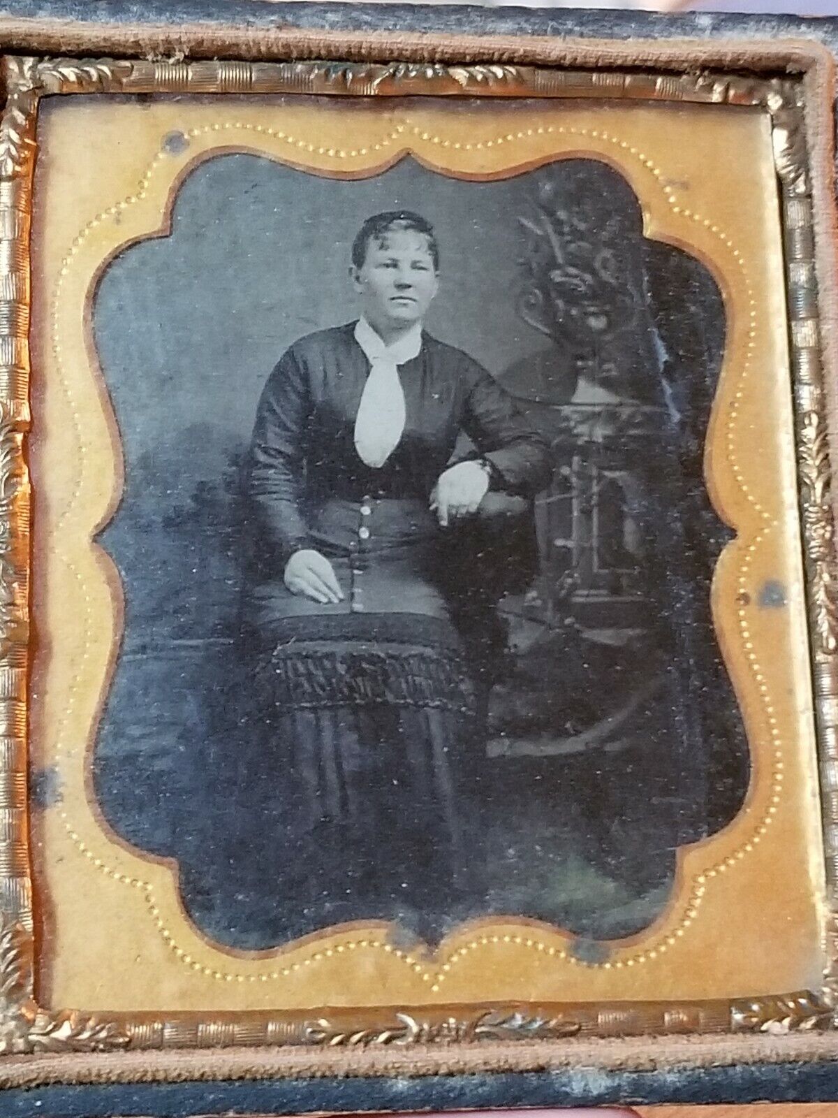 Antique Sixth Plate Daguerreotype Ambrotype Photograph Woman Lady Picture