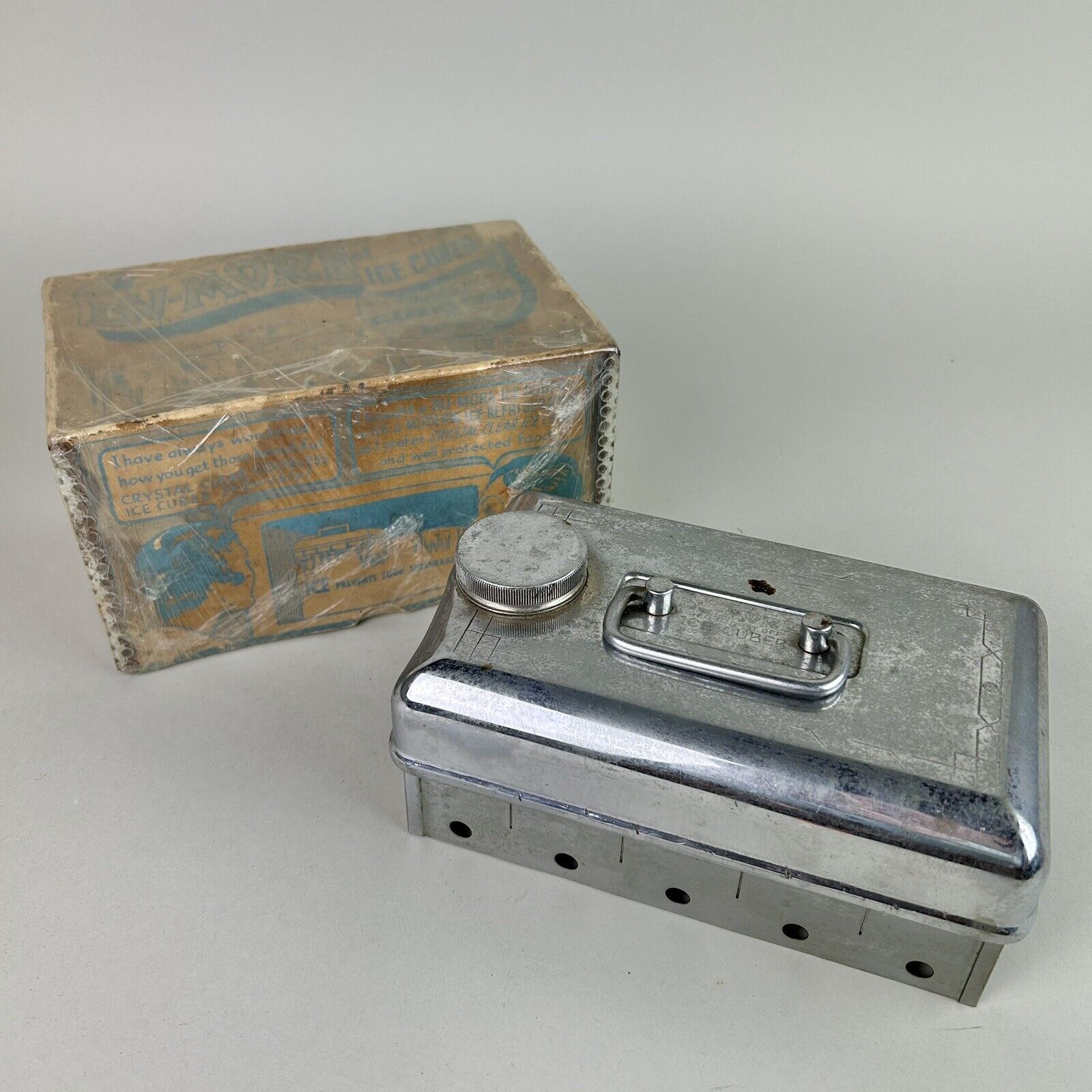 Antique Vintage DV-More Ice Cuber W/ Original Box Maker Jos. A Martocello Sealed