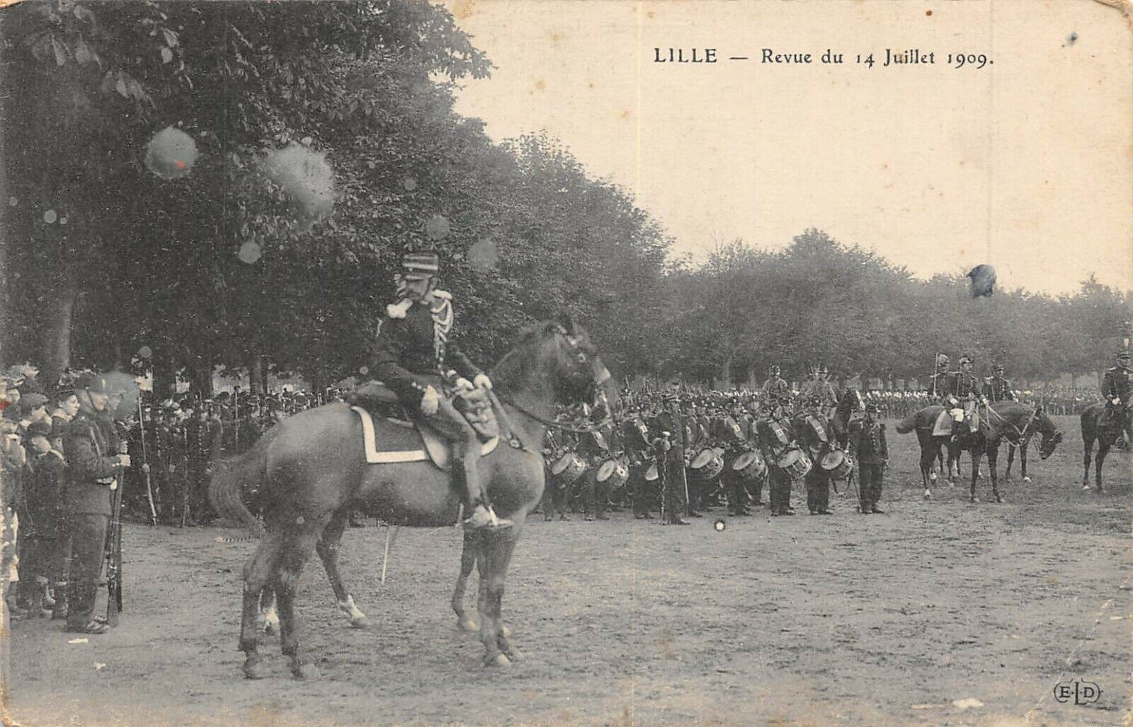 CPA 59 LILLE REVUE DU 14 JULY 1909 (cpa very rare