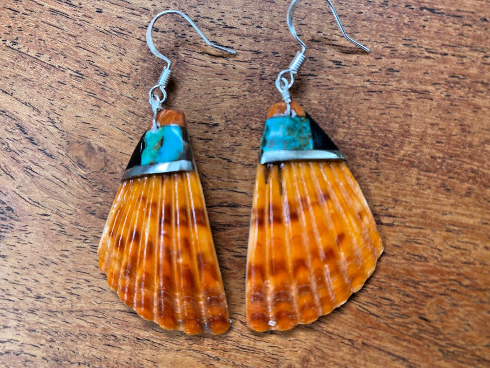 Santo Domingo Native American Spiny Oyster Earrings With Inlay Turquoise And Jet