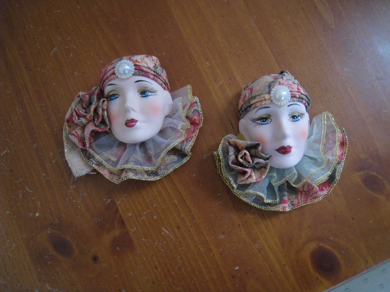 2 Vintage Ceramic Wall Mount Lady Pearl Headress Bust Wall Decor Aprox 5 x 5 in.