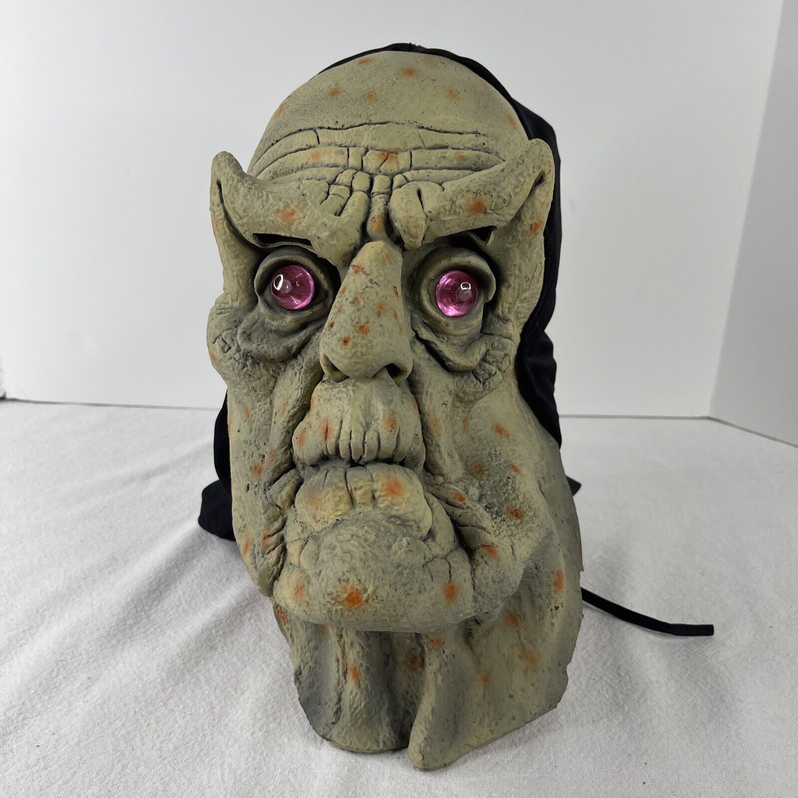 Monster Witch Wizard Rubber Mask Won’t Light Up Eyes Halloween Paper Magic*Read