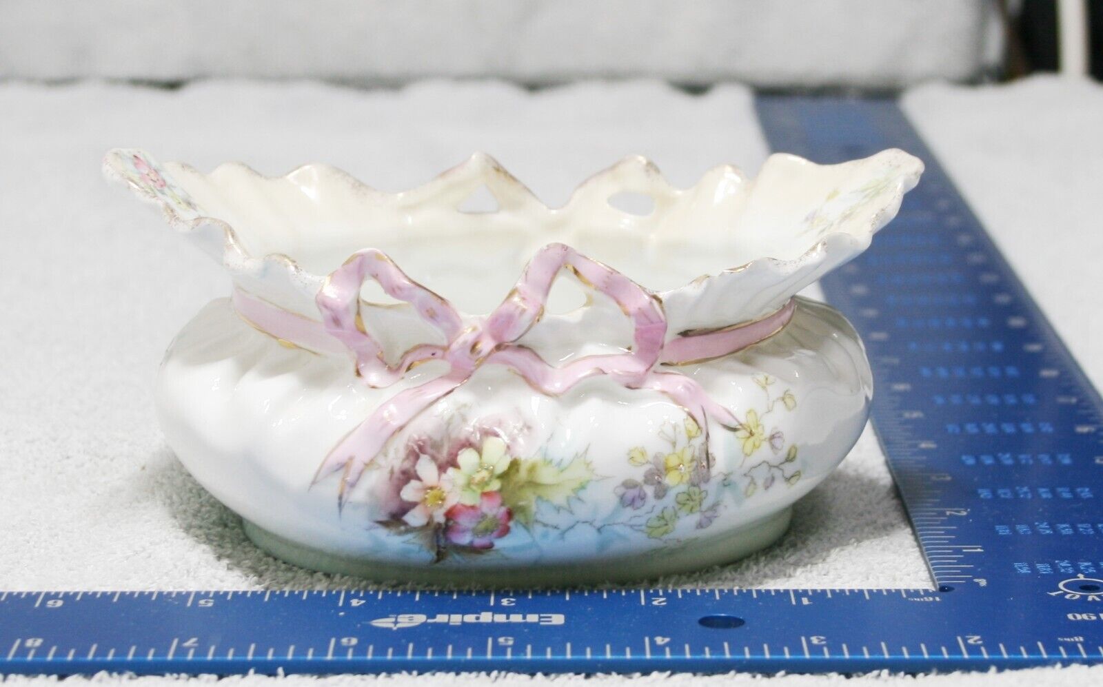 Vintage Pink Rose Scalloped Candy Bowl Trinket Dish Gold Rim Pink Bow