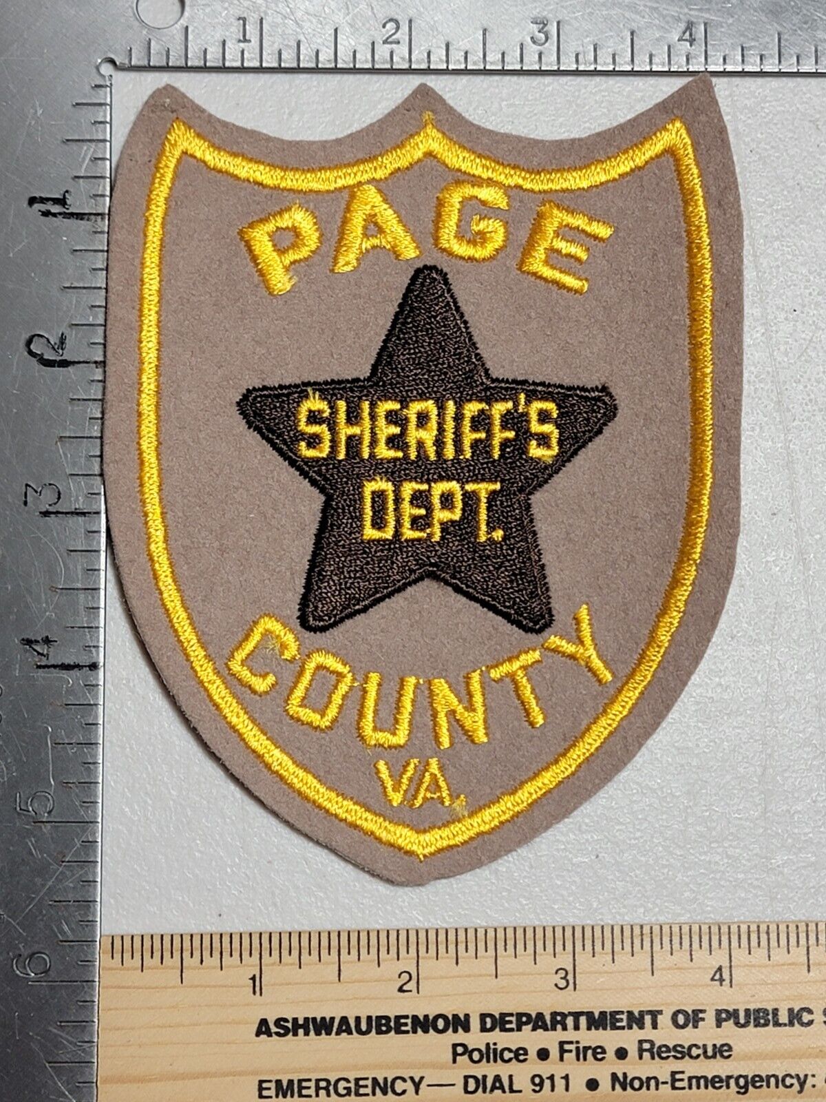LE9B7 Police patch Virginia Sheriff sheriff\'s office Page county vintage felt