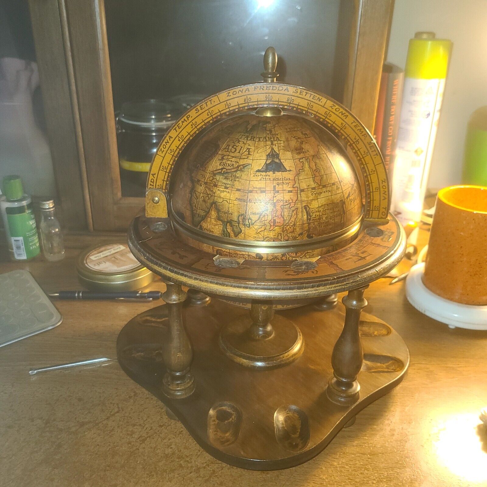 Vintage Old World Globe Tobacco Humidor and Pipe Rack