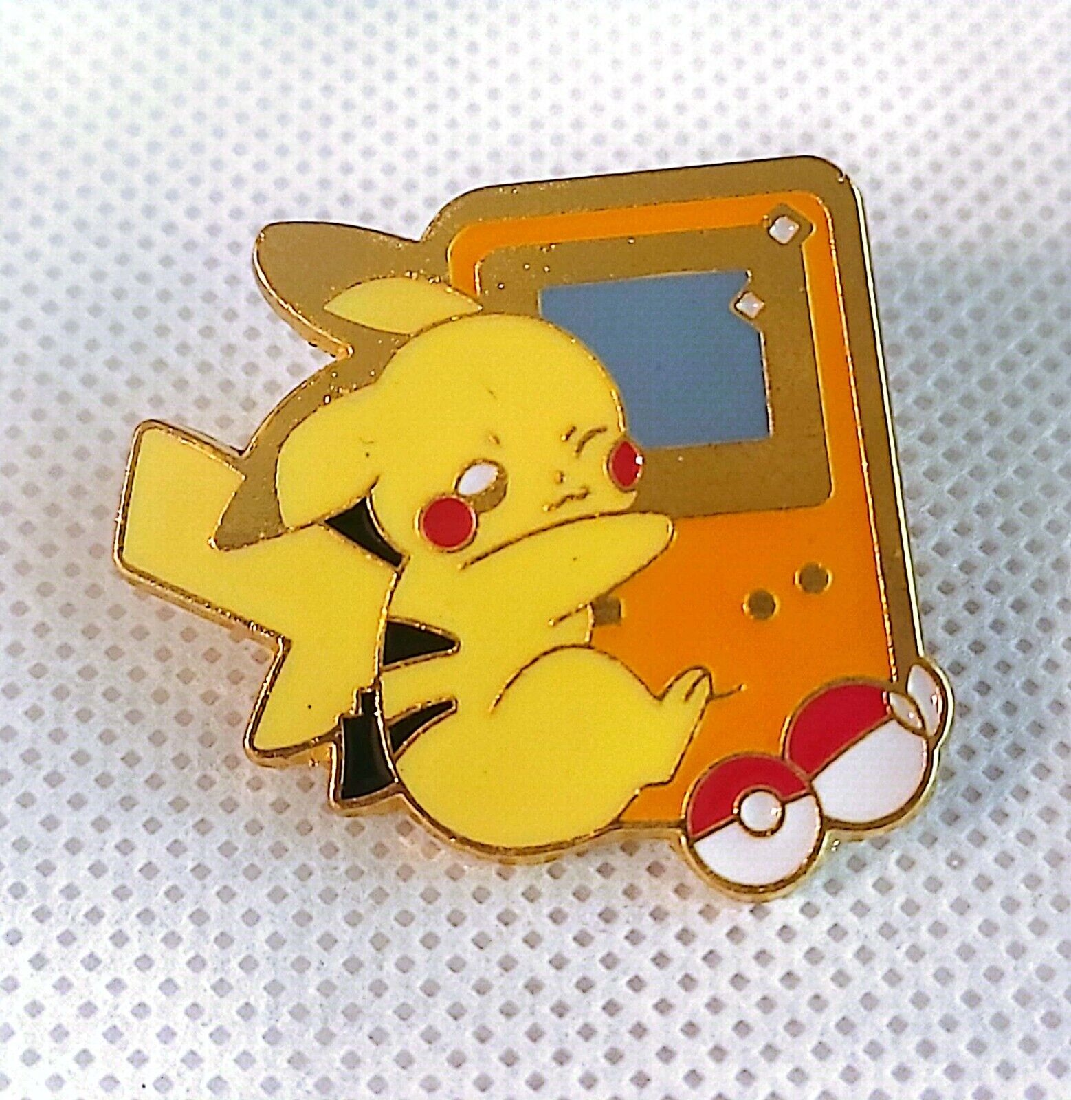 Pikachu Pokémon Nintendo GameBoy Enamel Pin