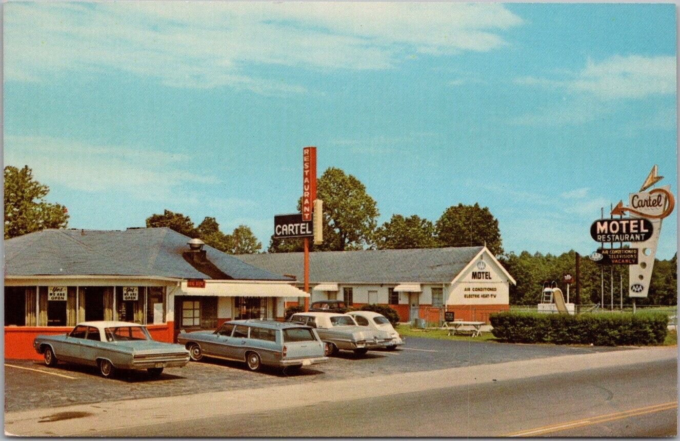 NASHVILLE Tennessee Postcard CARTEL MOTEL Highway 41A Roadside / Dexter Chrome