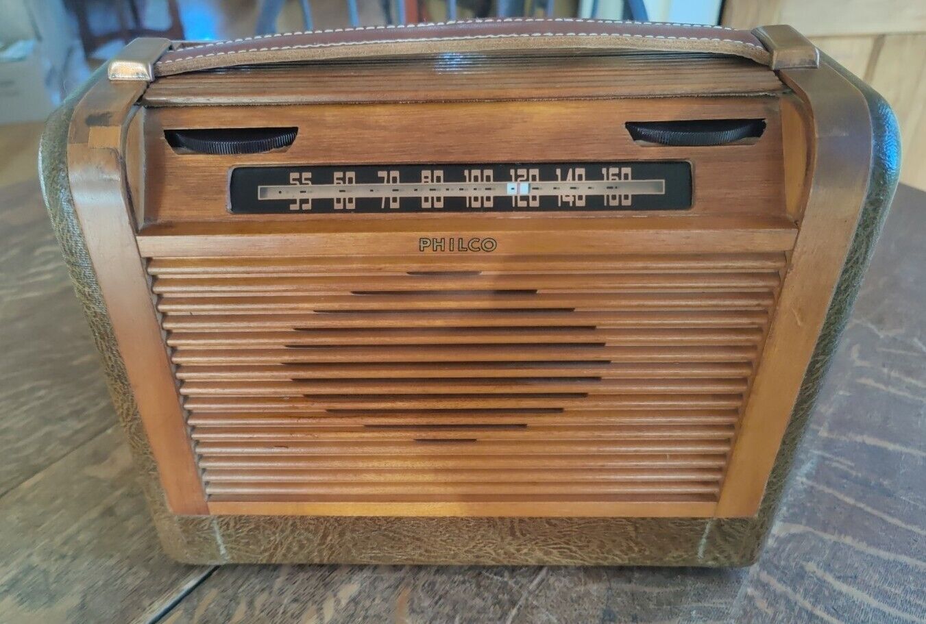Vtg Philco Model 46-350 AM Portable Wood & Alligator Leather Radio Works