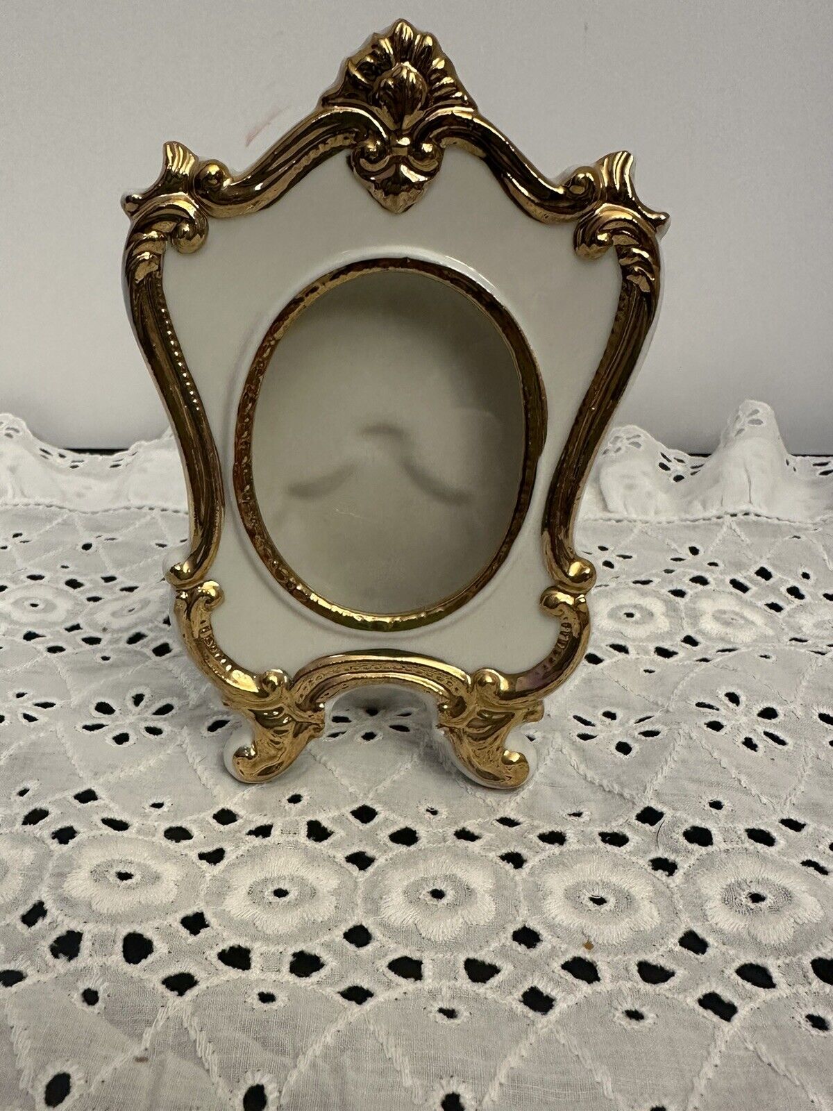Beautiful Vintage Porcelain White With Gold Vanity Photo Frame 