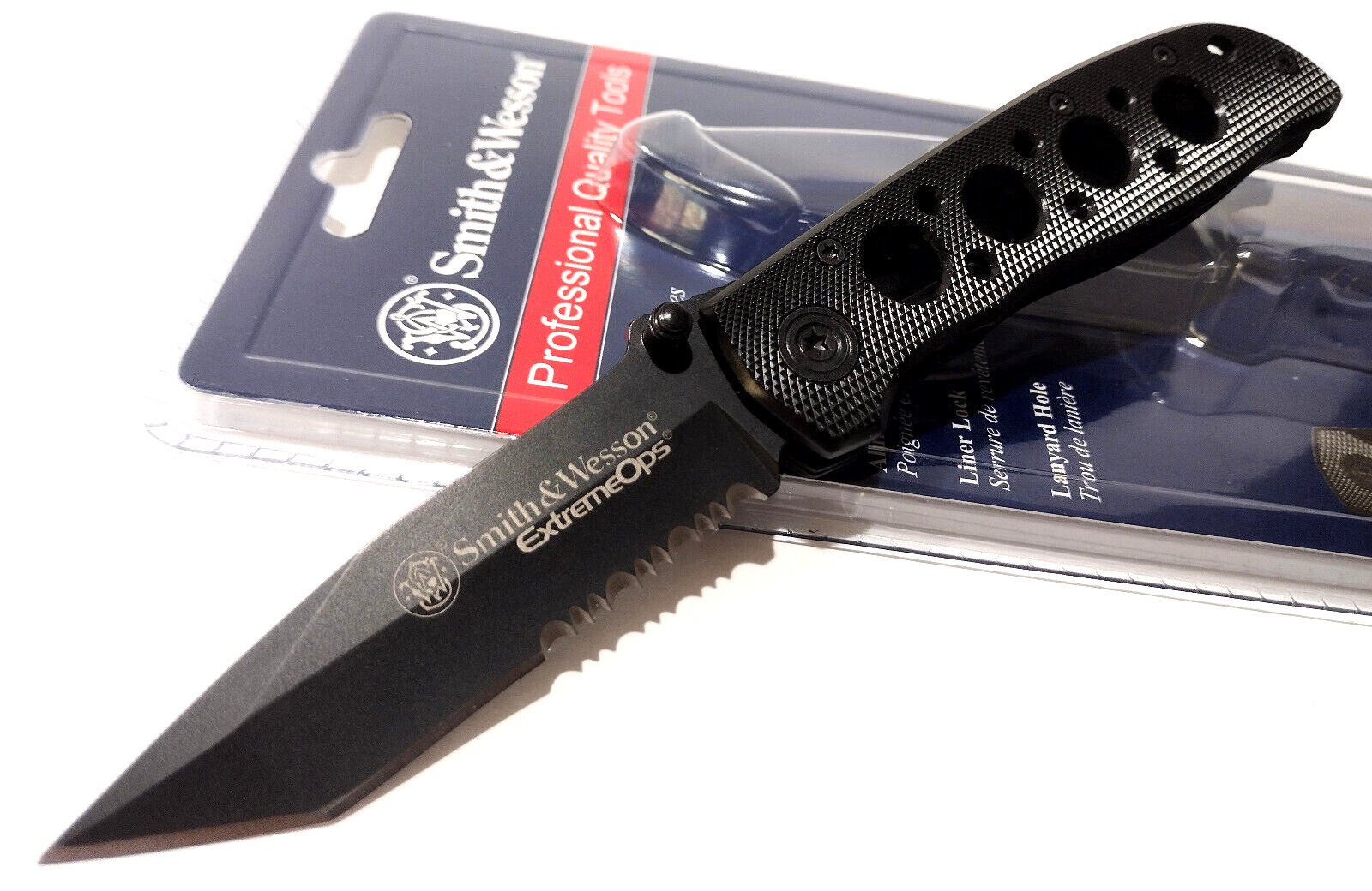 Smith & Wesson Extreme Ops Tanto Point Blade Linerlock Tactical Pocket Knife
