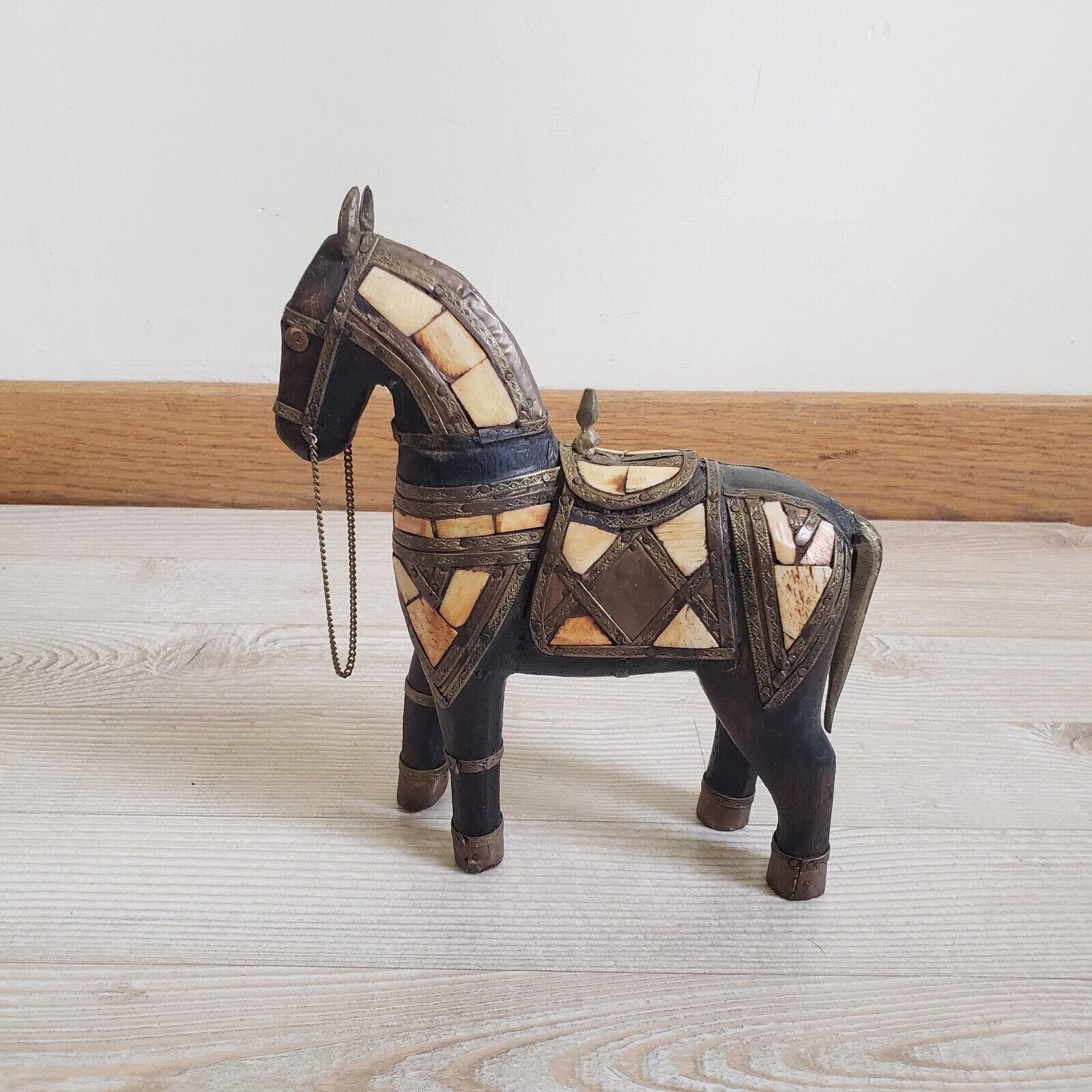 Vintage Antique Style Hand Carved Wooden Horse With Inlay - Collectible 