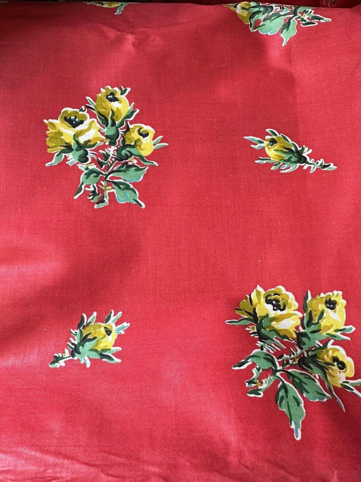 1950’s Vintage Red Floral Polished Cotton Fabric 3yds X 35”
