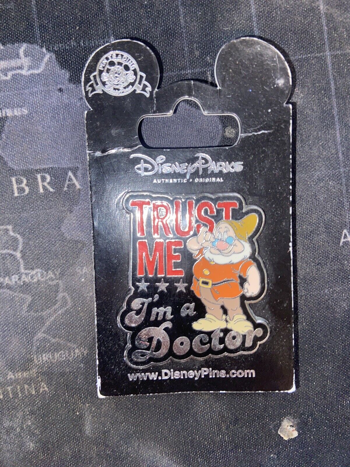 RARE A5 Disney Parks Pin Trust Me Im A Doctor Doc Dwarf Snow White 2014