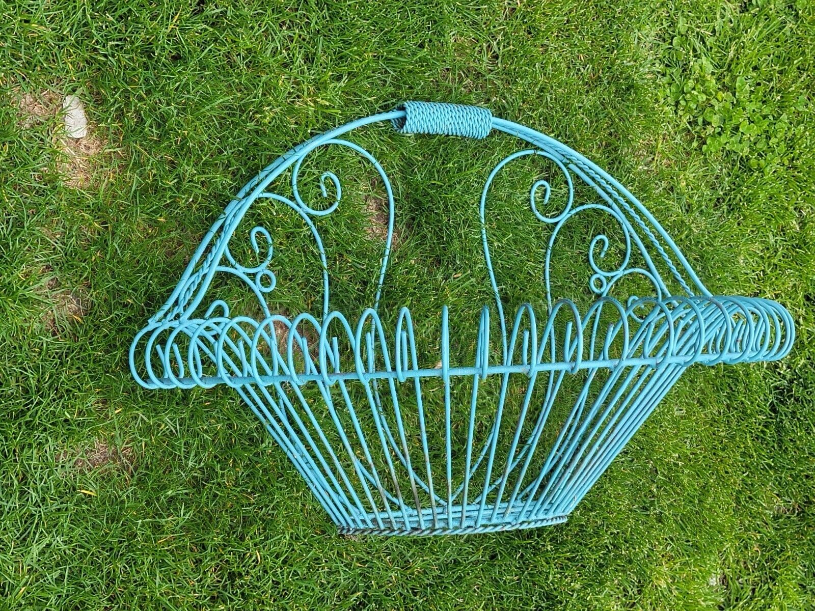 Vintage French Country Rustic Farmhouse Wrought Iron Scrolled Basket Planter 24”
