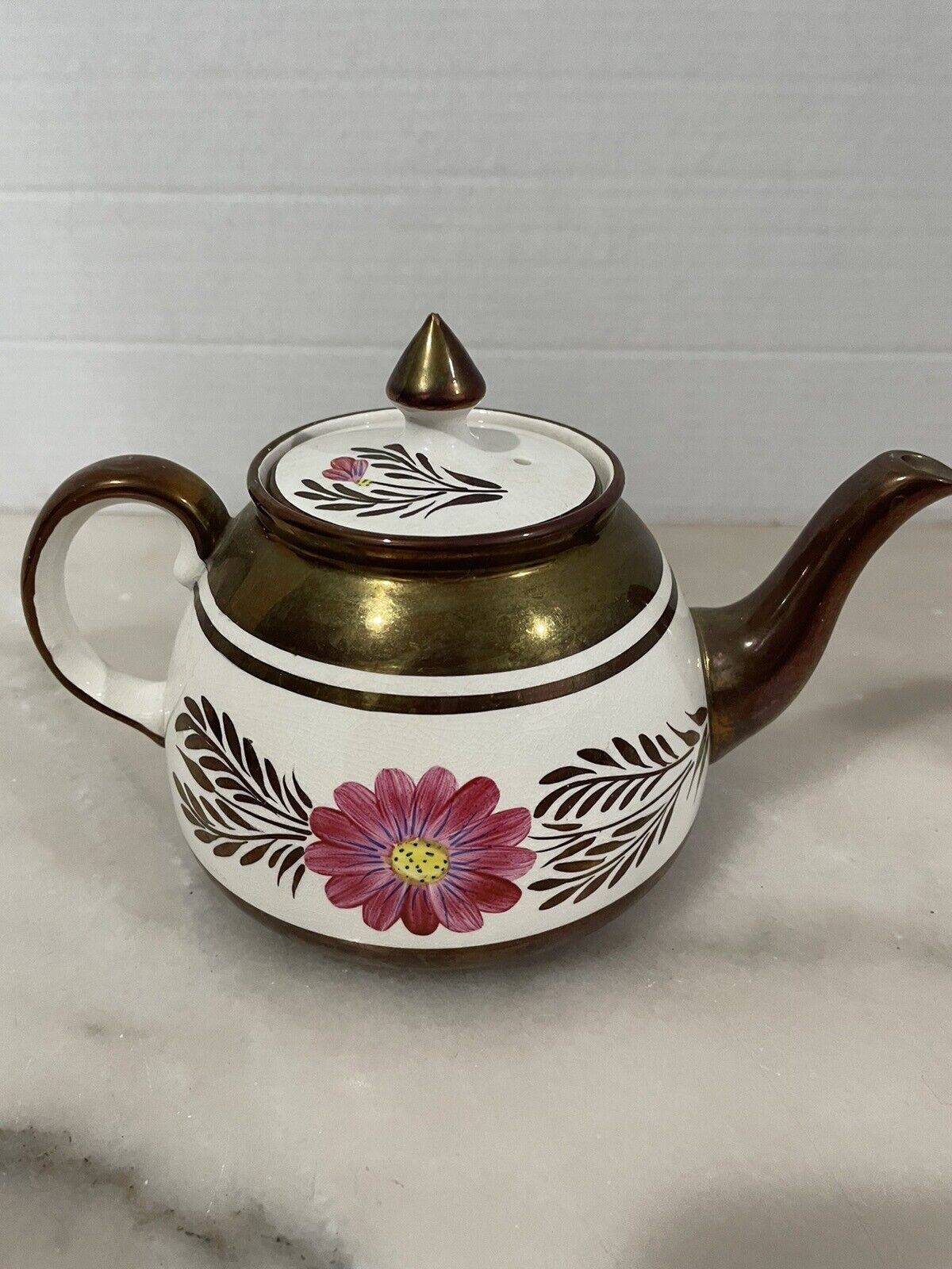 Vintage Gibsons England Teapot Gold Pink Flowers 4 Cup