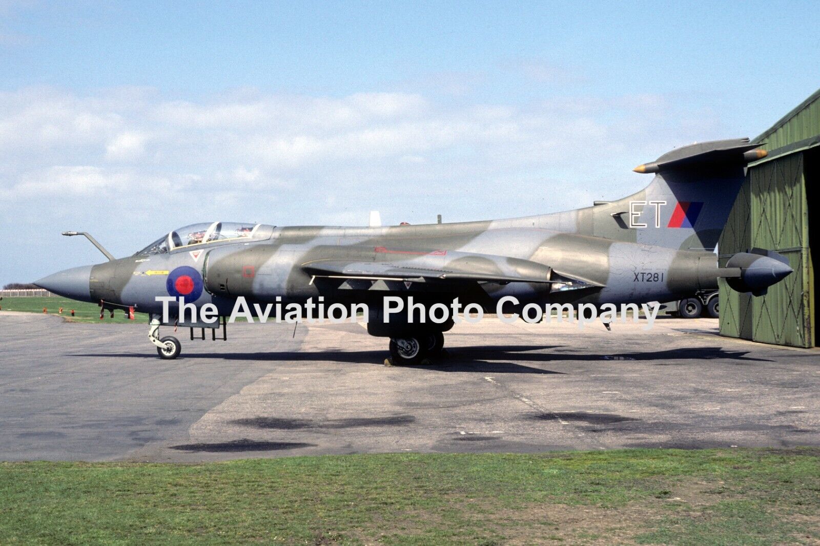 RAF Blackburn Buccaneer S.2 XT281 at RAF Lossiemouth (1985) Photograph