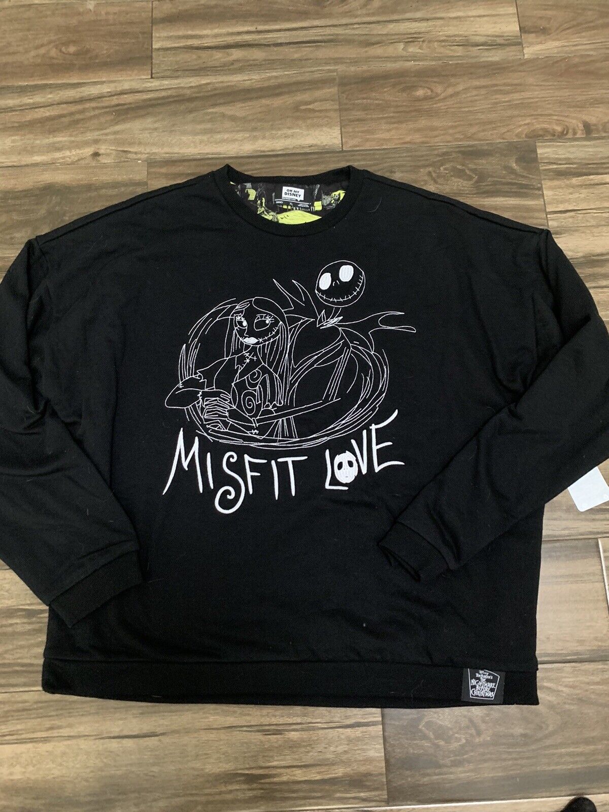 Oh My Disney Misfit Love The Nightmare Before Christmas Sweatshirt ADULT XL NWT