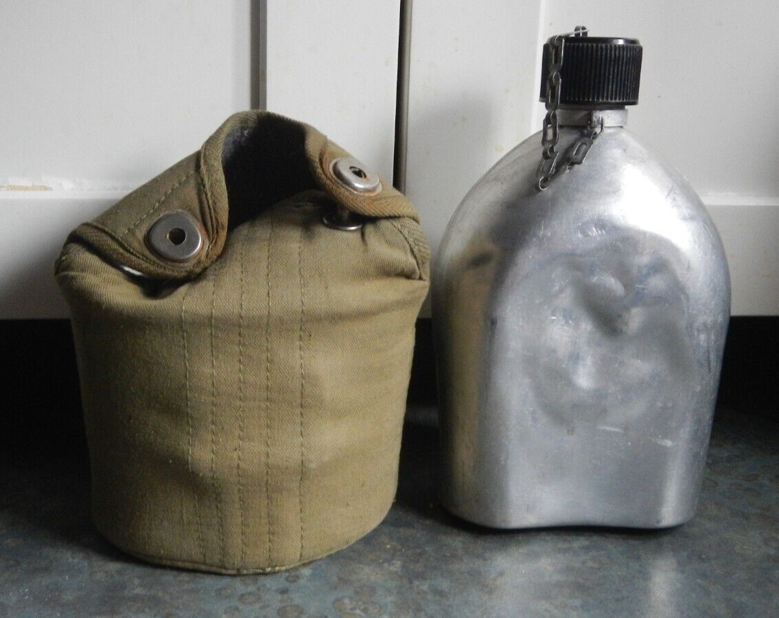 Vintage Military WW2 US ARMY CANTEEN w/ Original Canvas COVER