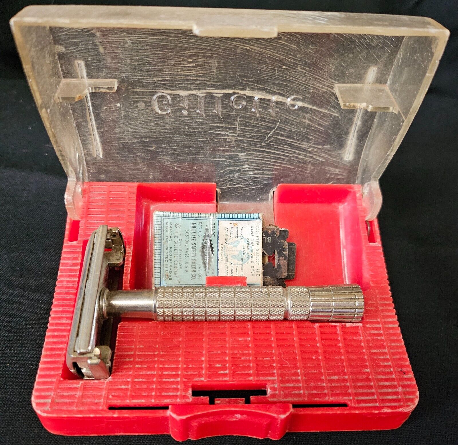 Antique Shaving 1950\'s Vintage Gillete Safety Razor