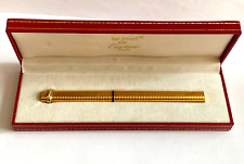 Le Must de Cartier Vendome Trinity Ribbed Design 18k Gold Nib Fountain Pen Gild picture